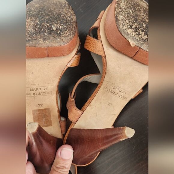 Marc By Marc Jacobs Strappy Platform Tan Sandals Size 6.5 - Picture 5 of 9